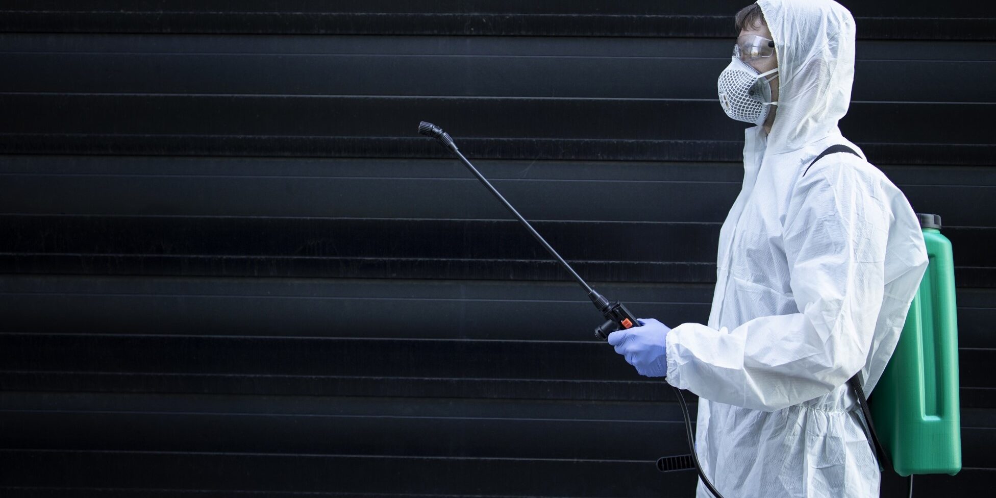 Empresa de limpieza especializada en Valencia - tecnico