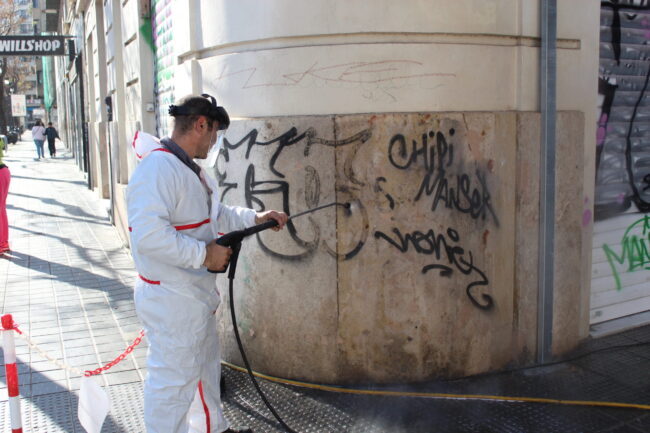 eliminación de grafitis en valencia - agua a presión