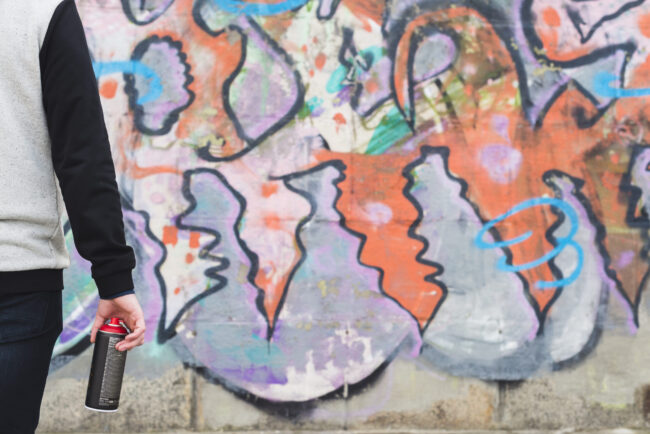 empresa de eliminación de grafitis en Valencia-pared